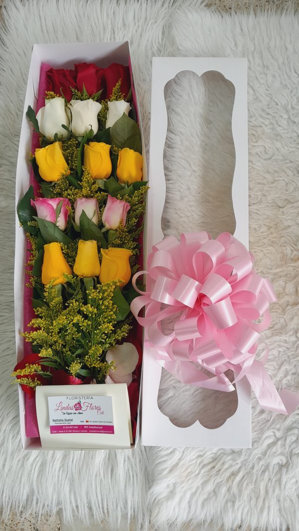 Caja de Rosas Y Chocolates En Cali